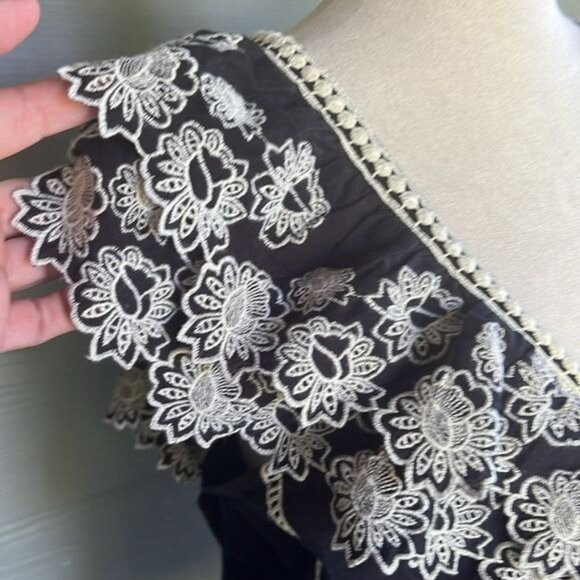 Anthropologie Embroidered Lace Top - Picture 6 of 12